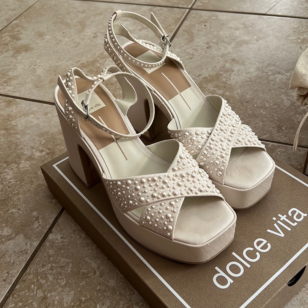 Dolce Vita Wessi Pearl Vanilla 9.5